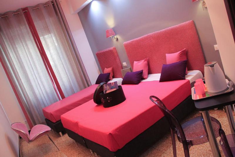 Comfort Triple Room image 2