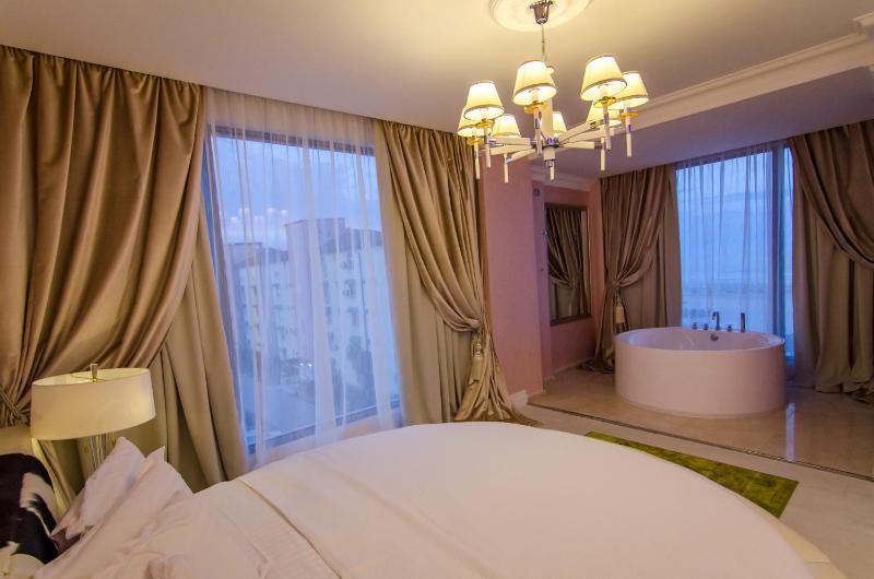 Sea of Love Apartment image 4