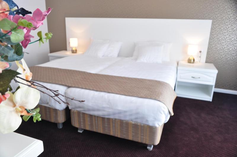 Suite image 2