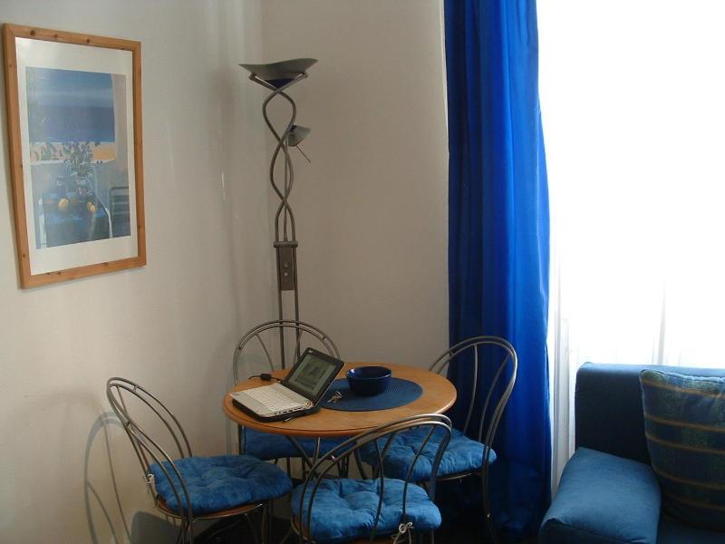 Two-Bedroom Apartment - Polska street image 2
