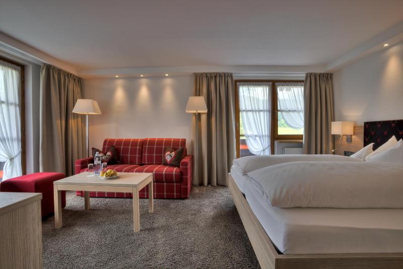 Deluxe Double Room image 1