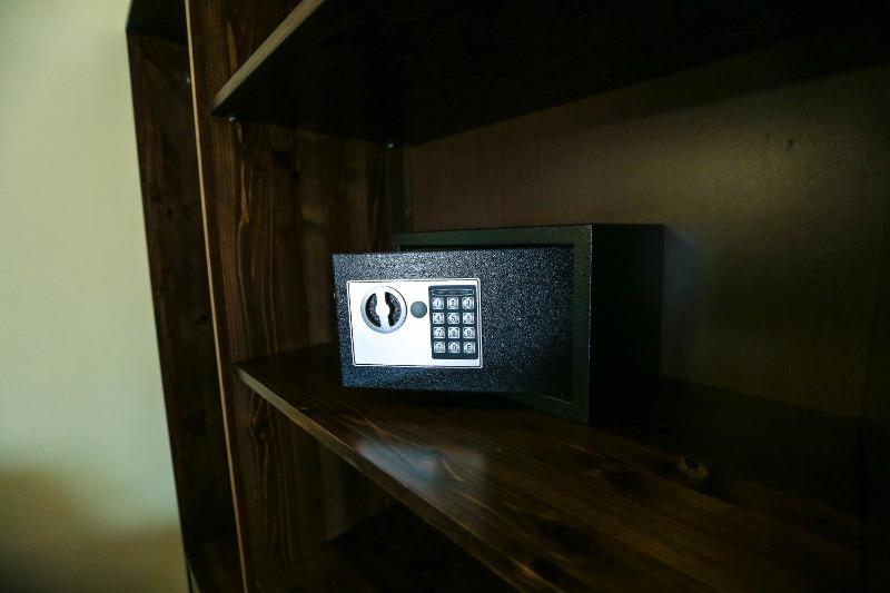 Junior Suite with Balcony image 3