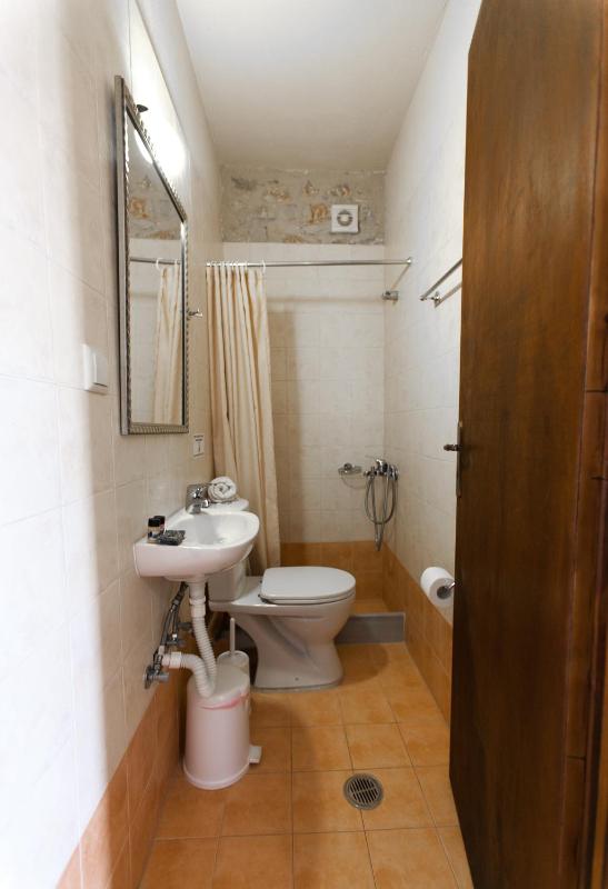 Deluxe Apartment with Partial Sea View and Mountain View image 2