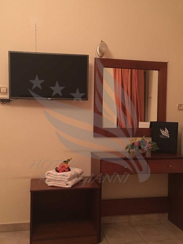 Triple Room image 2