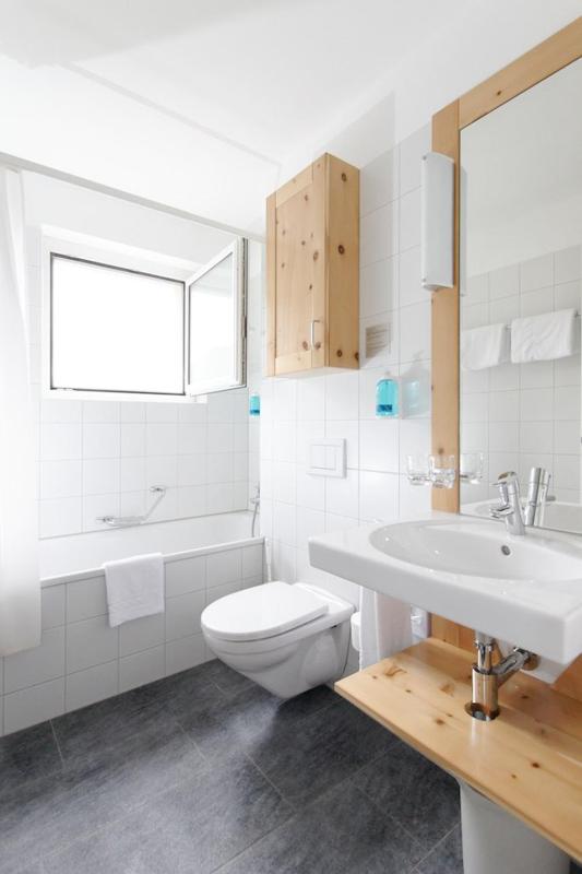 Classic Family Room image 4