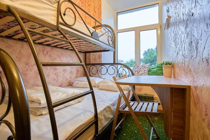 Double Room image 3
