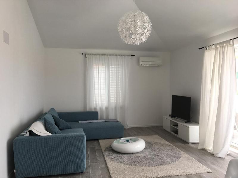 Deluxe Apartment image 2