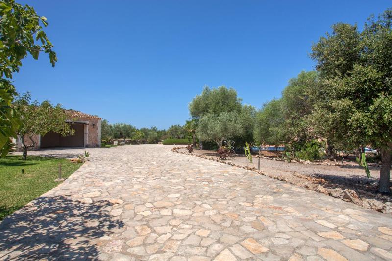 Villa image 3