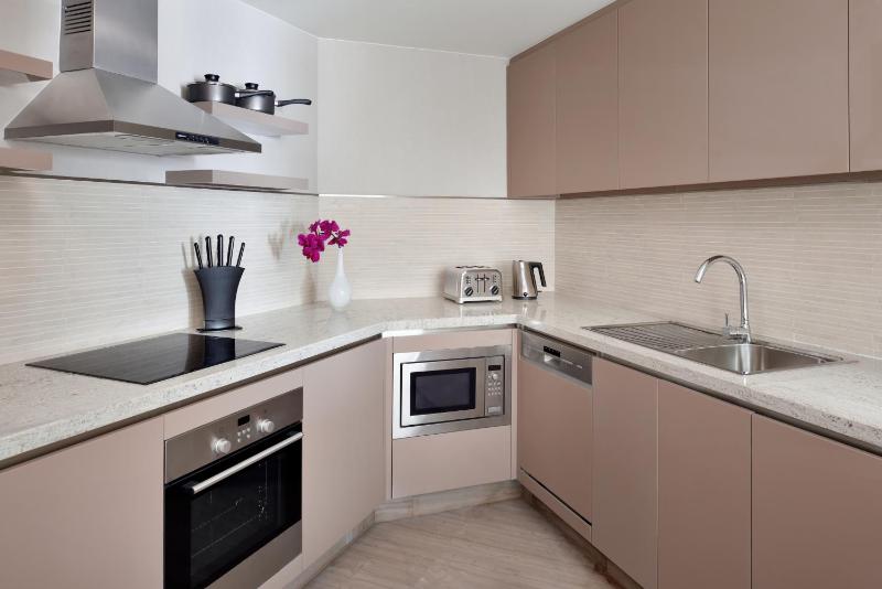 Two Bedroom Family Apartment with Kitchen image 3