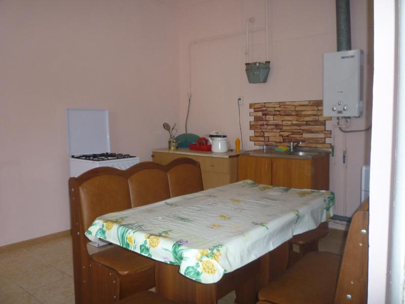 Standard Quadruple Room image 3