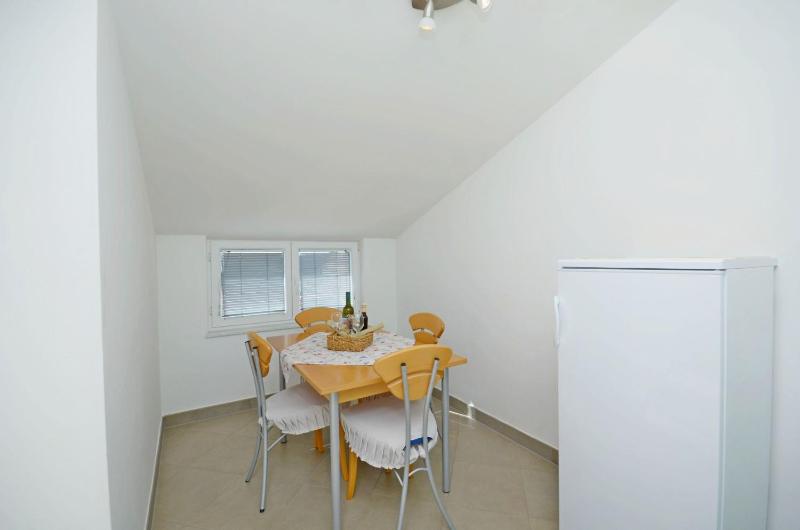 One-Bedroom apartment Standard image 4