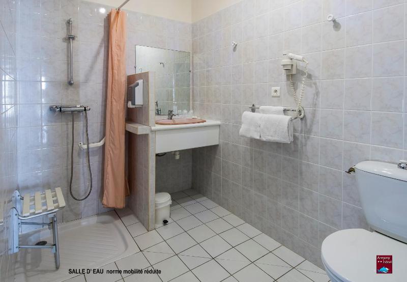 Double Room with Terrace image 3