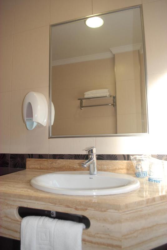 Triple Room image 4