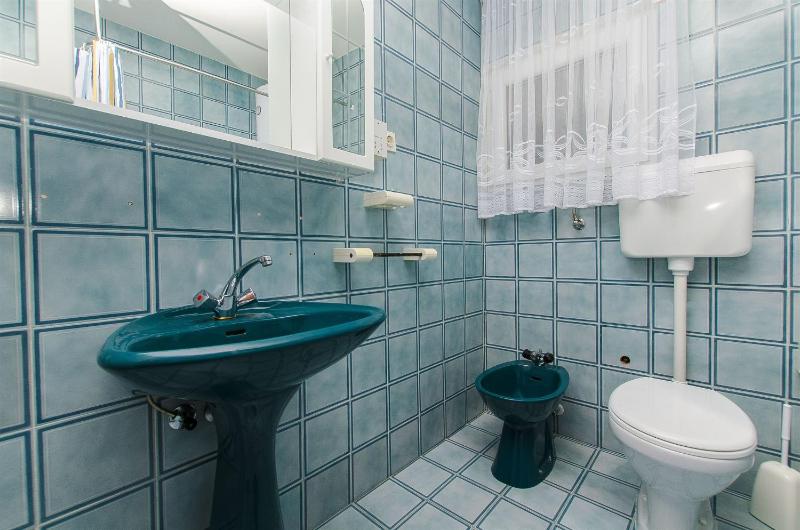 Three-Bedroom Holiday Home  image 3