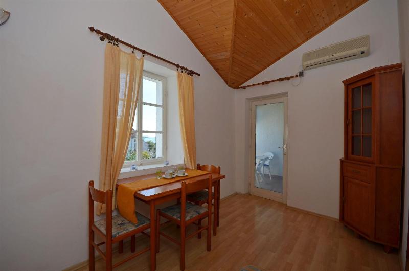 Apartments Nada - image 15