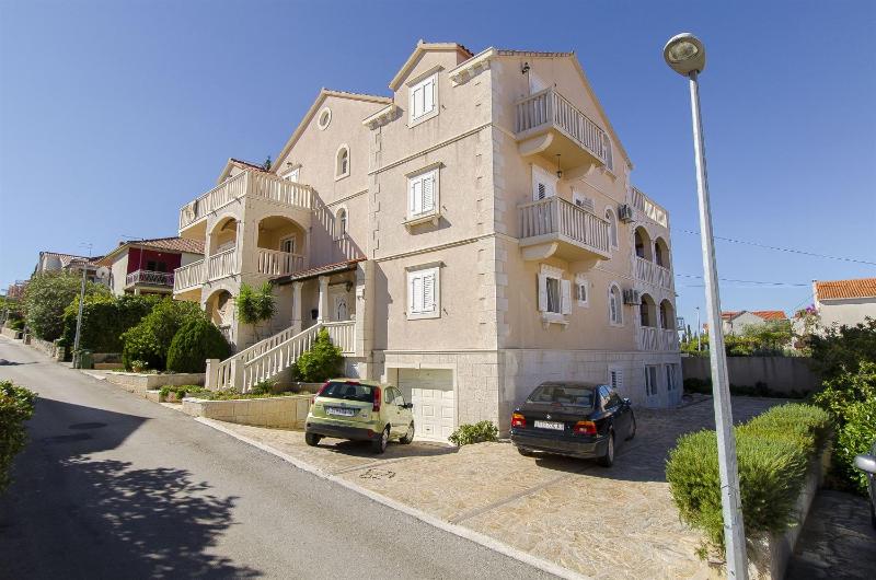 Apartments Mara - image 3