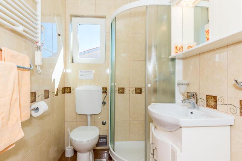 One-Bedroom apartment Standard image 3