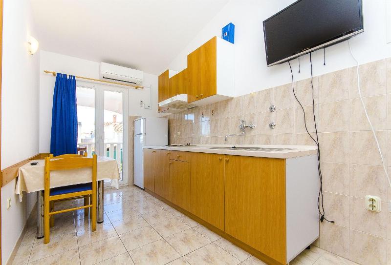 Apartments Tiho i Pave - image 23