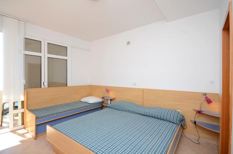 One-Bedroom apartment Standard image 4