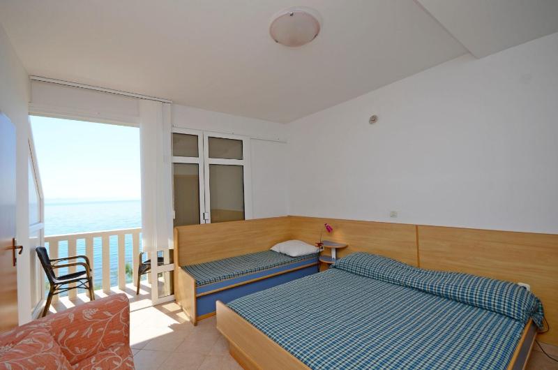 One-Bedroom apartment Standard image 3