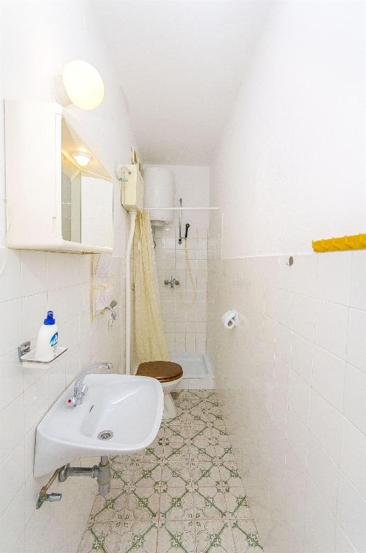 One-Bedroom Holiday Home image 2
