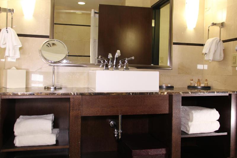 Executive King  image 1