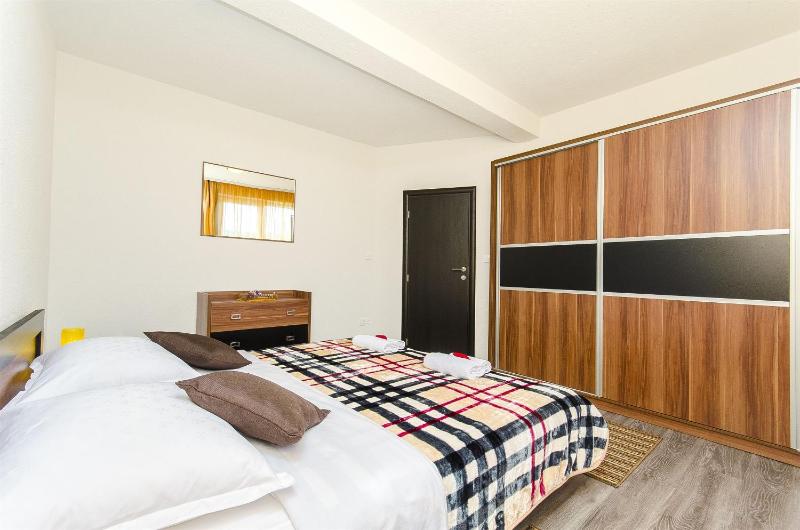 One-Bedroom apartment Standard image 4