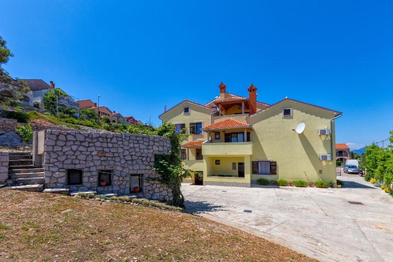 Apartments Arsen - image 7