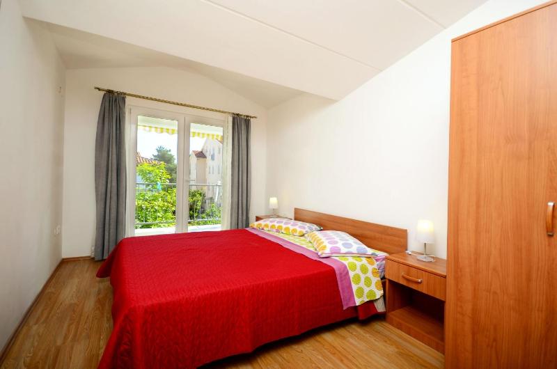 One-Bedroom apartment Standard image 2