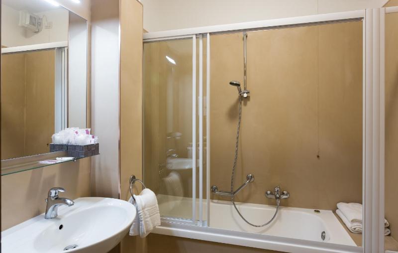 Triple Room image 4