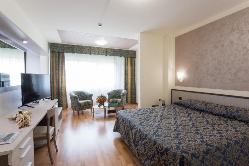 Hotel Airmotel - image 3