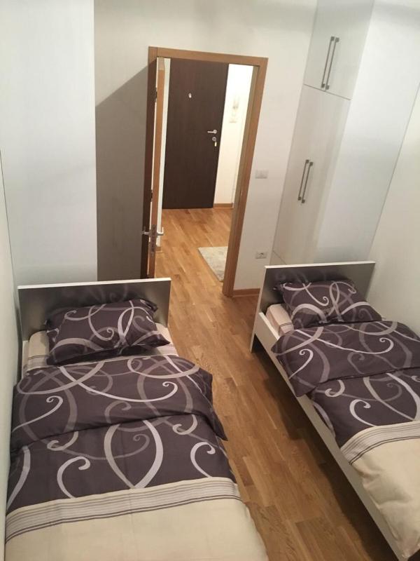 Deluxe Apartment image 2