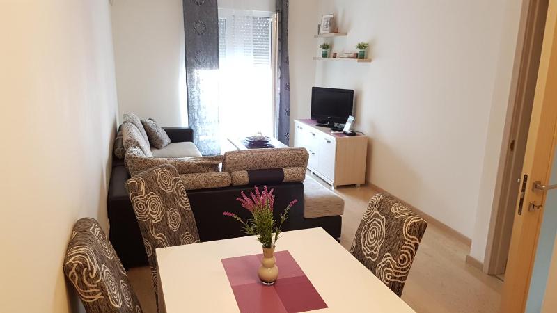 Deluxe Apartment image 2