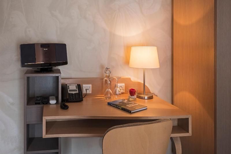 Junior Suite image 4