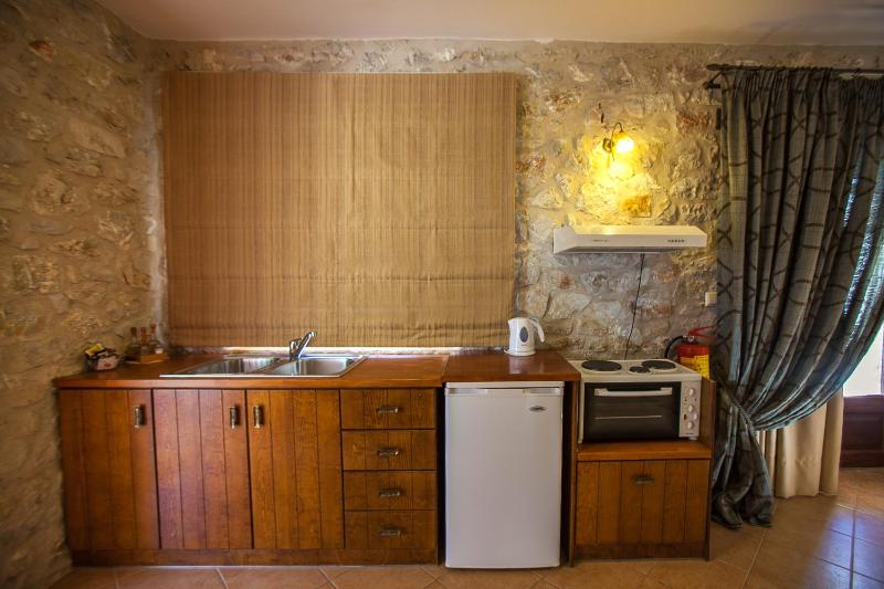 Deluxe Apartment with mountain view image 3