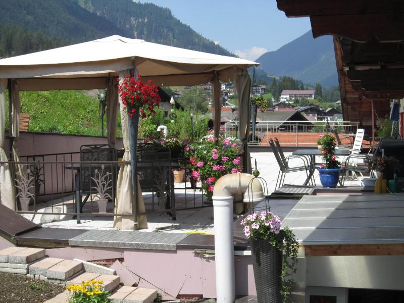 Apartment with Balcony or Terrace (2 Adults) image 1