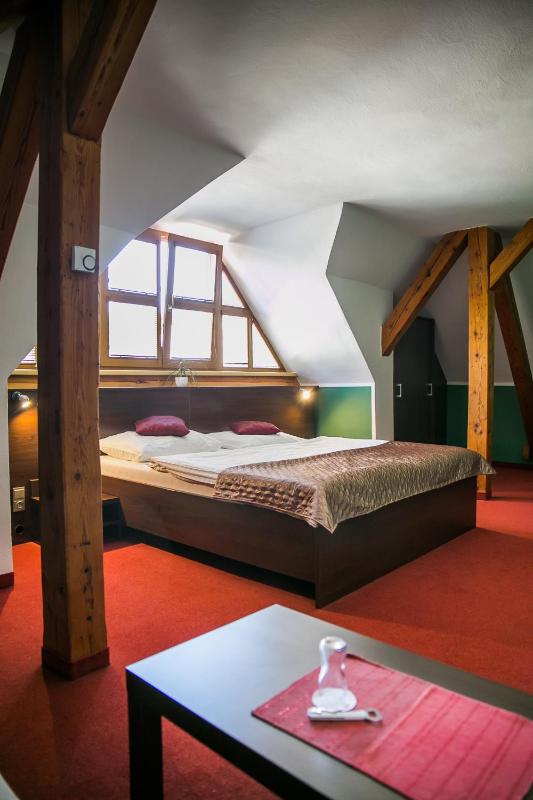 Deluxe Double Room image 2
