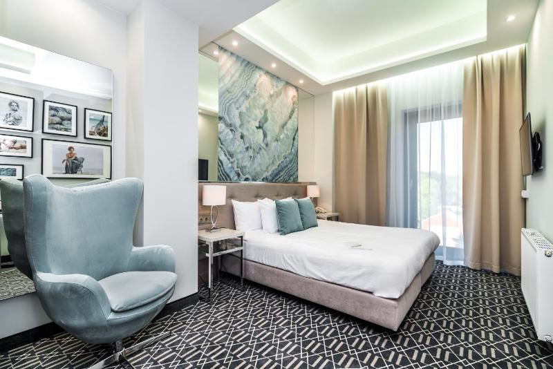 Double Room image 2