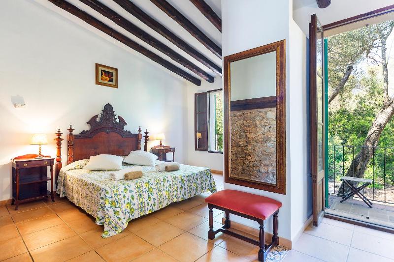 Deluxe Double Room image 3