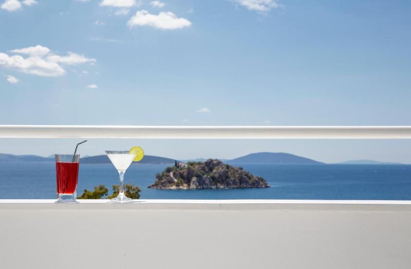 2 Bedroom with  Sea View  image 2