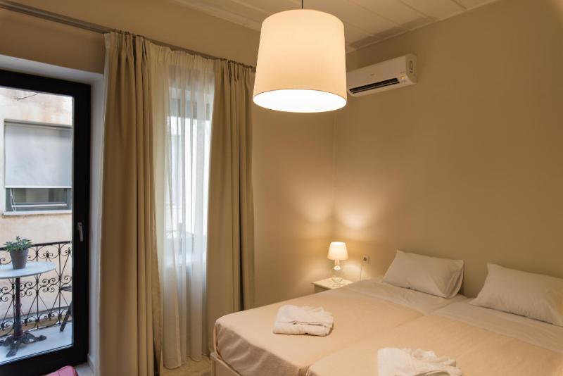 Standard Double or Twin Room with Balcony image 4