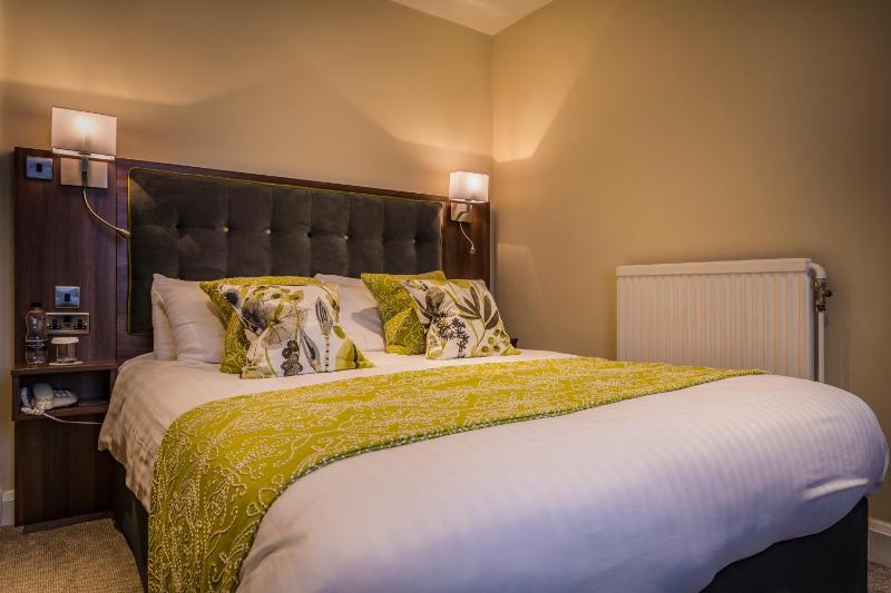 Large Double Room image 3