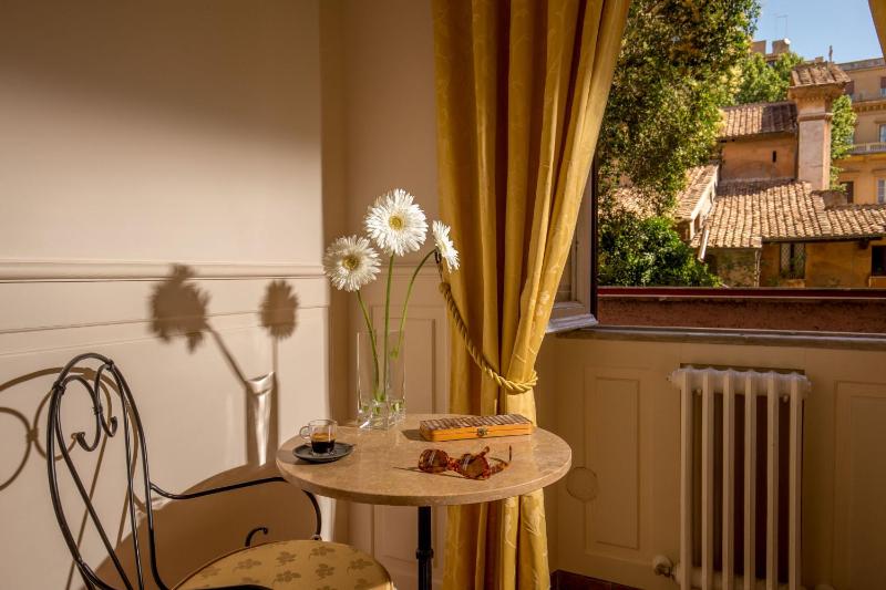 Single Room image 2
