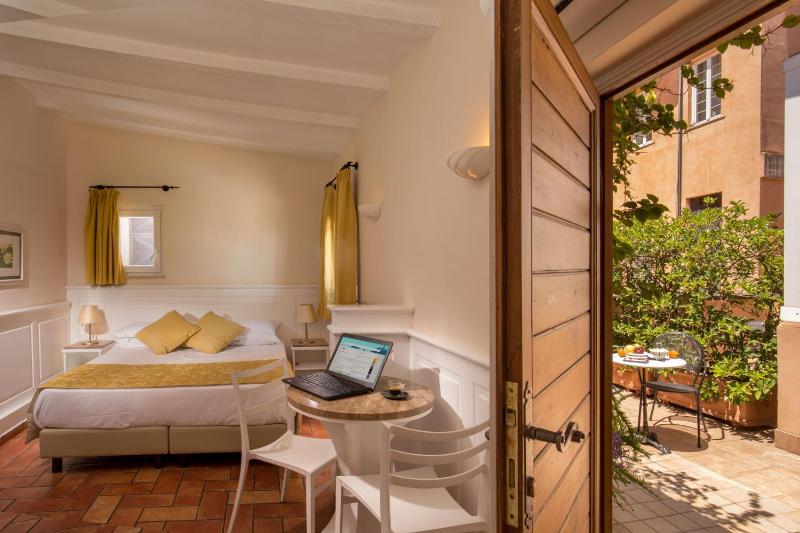 Double Room with Terrace image 1