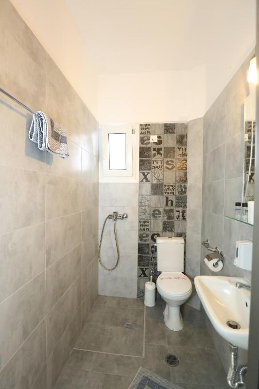 Double or Twin Room with City View image 3