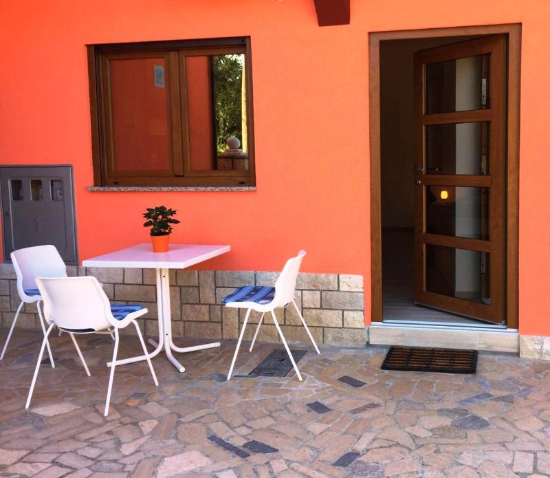 Goga Mare Apartment - image 18