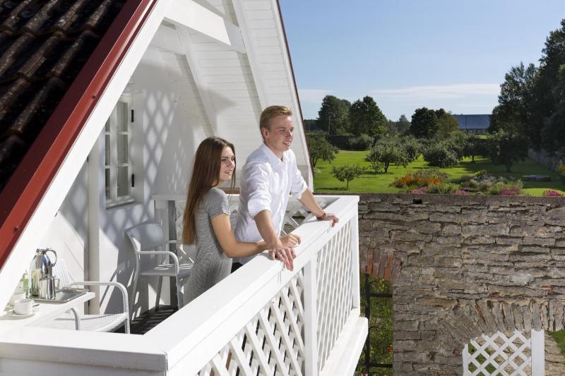 Suite with Balcony image 2