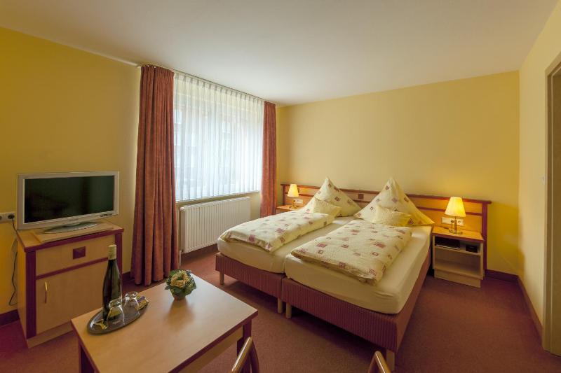 Double Room image 2