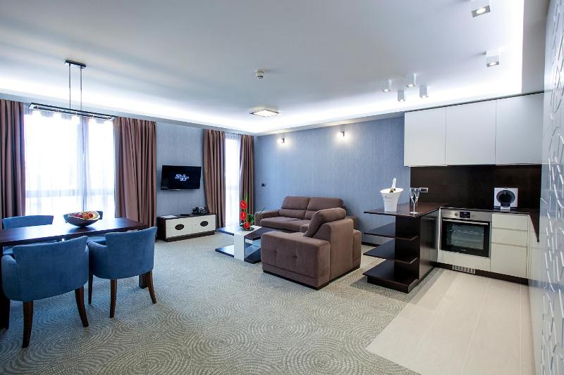 Superior Apartment image 2