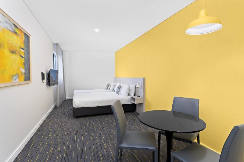 Family Room image 2
